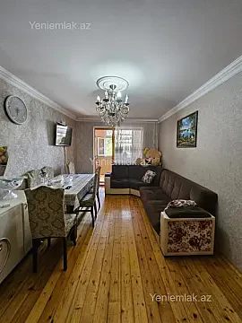 Satılır 3 otaqlı köhnə tikili 70 m² — Sumqayıt, 5-ci mikrorayon 3 otaq 70.00 m²