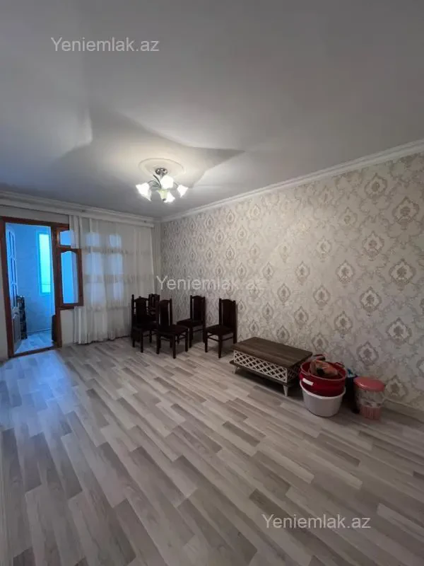 Satılır 2 otaqlı köhnə tikili 45 m²