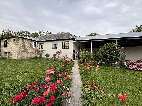 Satılır 4 otaqlı həyət evi 115 m² — Qəbələ 4 otaq 115.00 m²