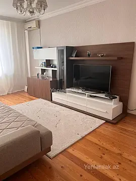 Satılır 3 otaqlı köhnə tikili 90 m² — Bakı, Nizami 3 otaq 90.00 m²