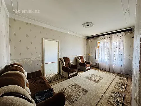 Satılır 5 otaqlı köhnə tikili 110 m² — Bakı, Suraxanı 5 otaq 110.00 m²