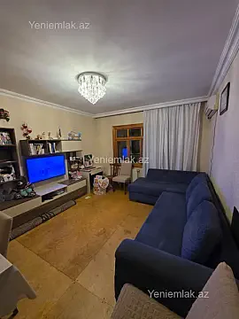 Satılır 3 otaqlı köhnə tikili 70 m² — Sumqayıt, 3-cü mikrorayon 3 otaq 70.00 m²