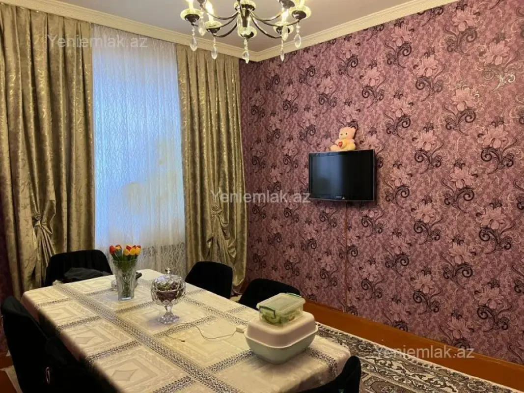 Satılır 3 otaqlı köhnə tikili 70 m²