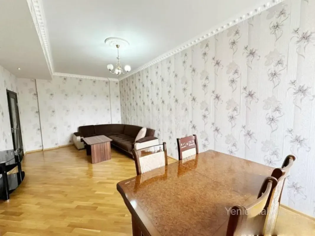 Satılır 2 otaqlı yeni tikili 85 m²