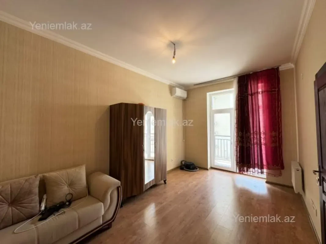 Satılır 1 otaqlı yeni tikili 42 m²