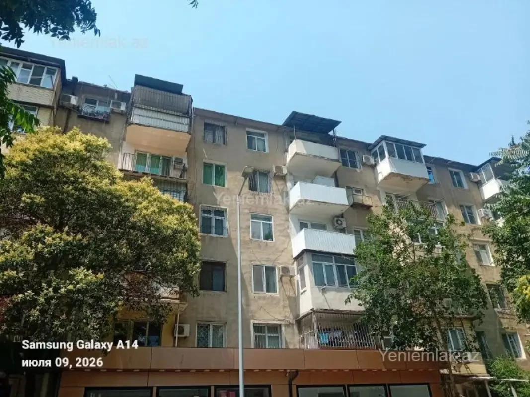 Satılır 2 otaqlı köhnə tikili 50 m²