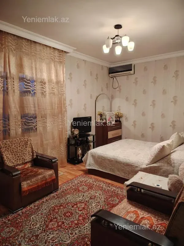 Satılır 2 otaqlı köhnə tikili 50 m²