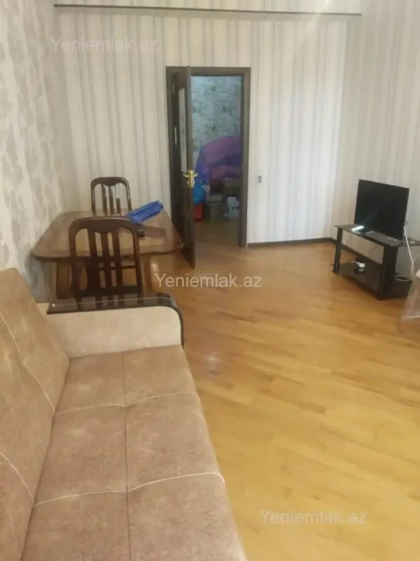 Satılır 3 otaqlı yeni tikili 80 m²