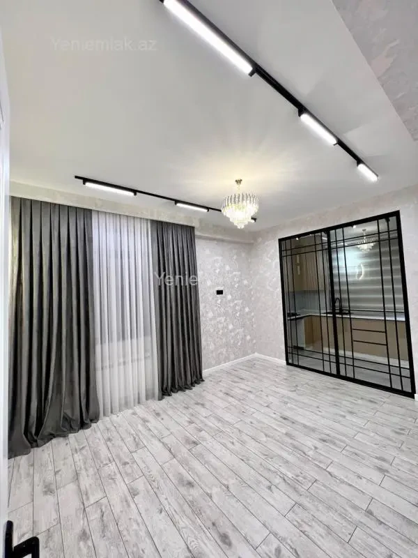 Satılır 3 otaqlı yeni tikili 73 m²