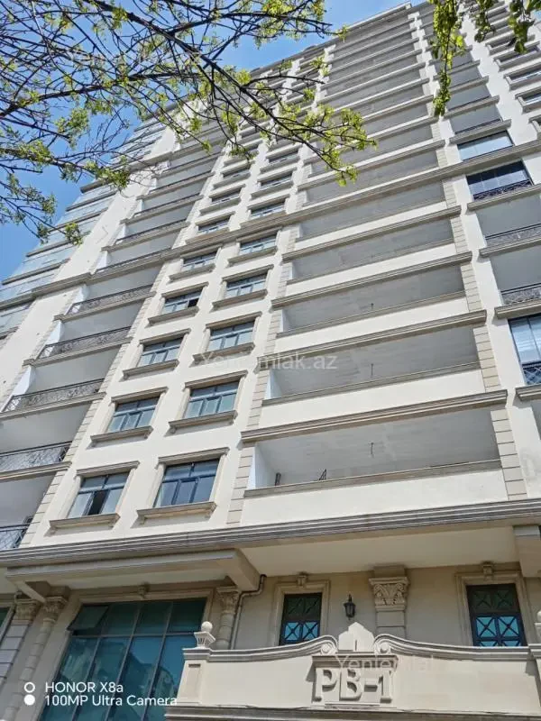 Satılır 2 otaqlı yeni tikili 115 m²