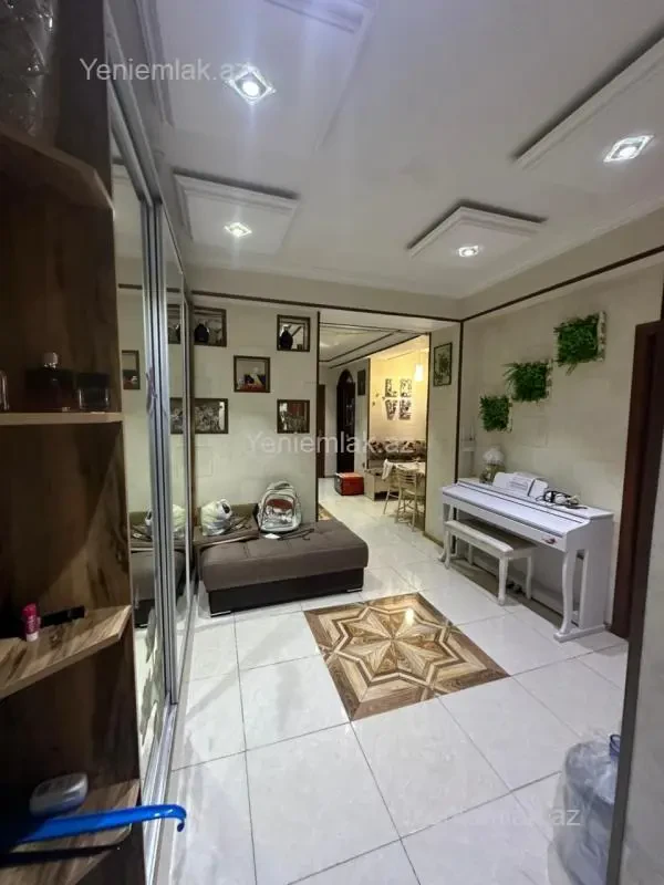 Satılır 3 otaqlı yeni tikili 107 m²