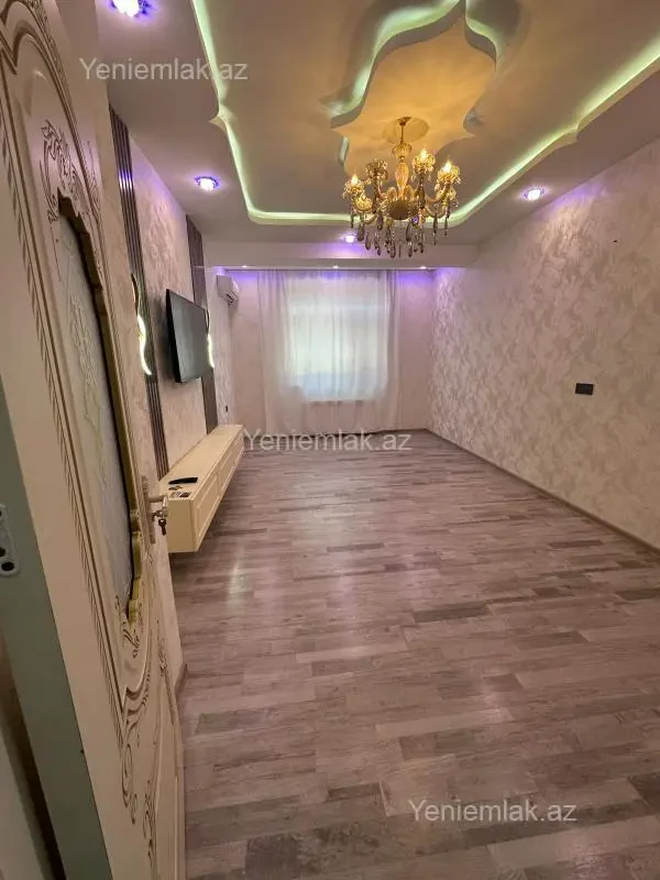 Satılır 3 otaqlı yeni tikili 100 m²