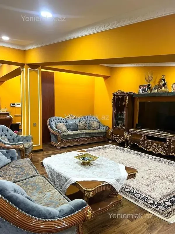 Satılır 4 otaqlı yeni tikili 180 m²