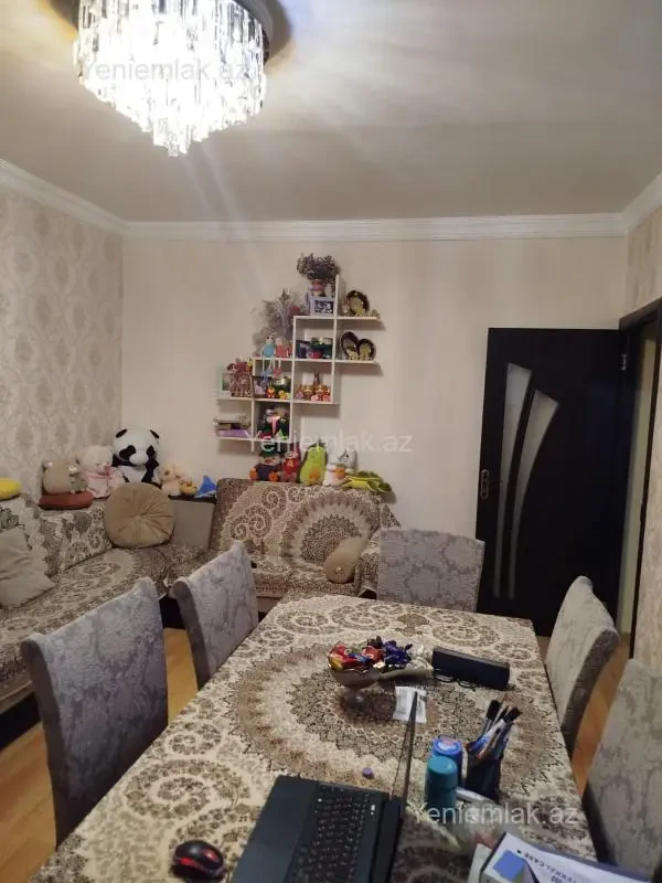 Satılır 3 otaqlı köhnə tikili 68 m²