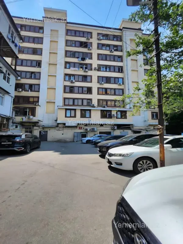 Satılır 3 otaqlı köhnə tikili 85 m²