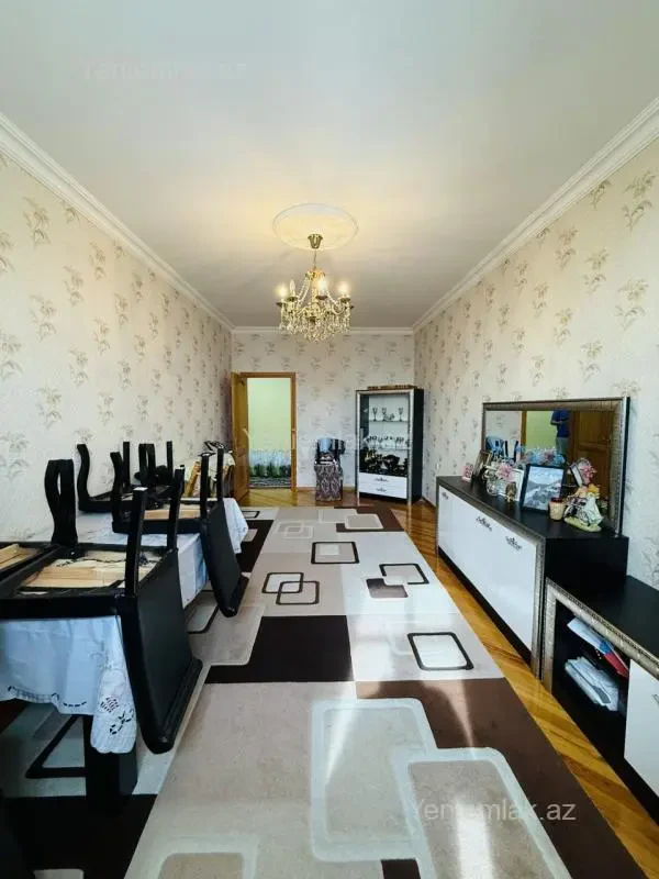 Satılır 4 otaqlı yeni tikili 160 m²