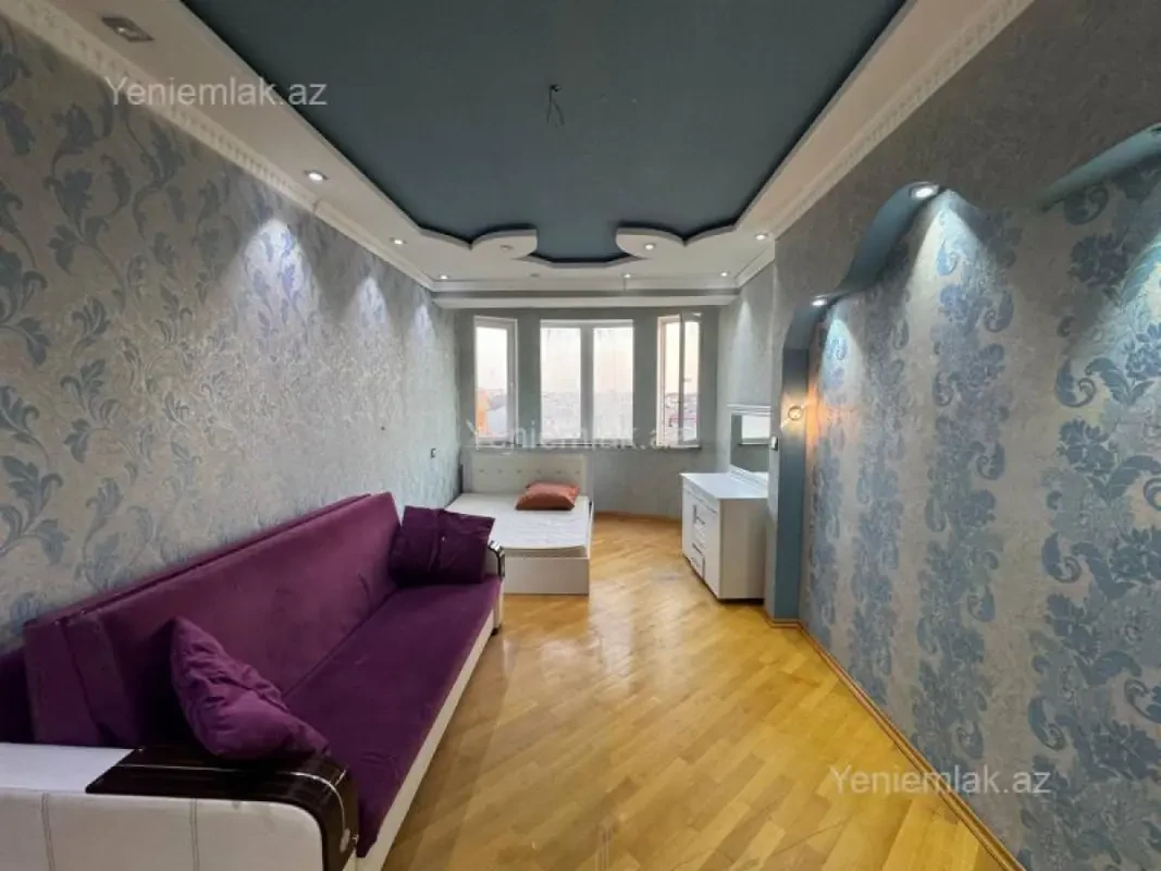 Satılır 1 otaqlı yeni tikili 42 m²