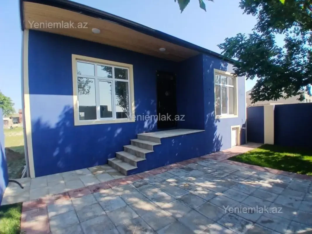 Satılır 3 otaqlı həyət evi 100 m²