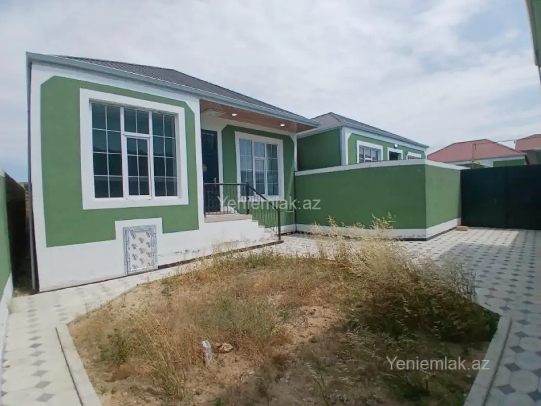 Satılır 4 otaqlı həyət evi 120 m²