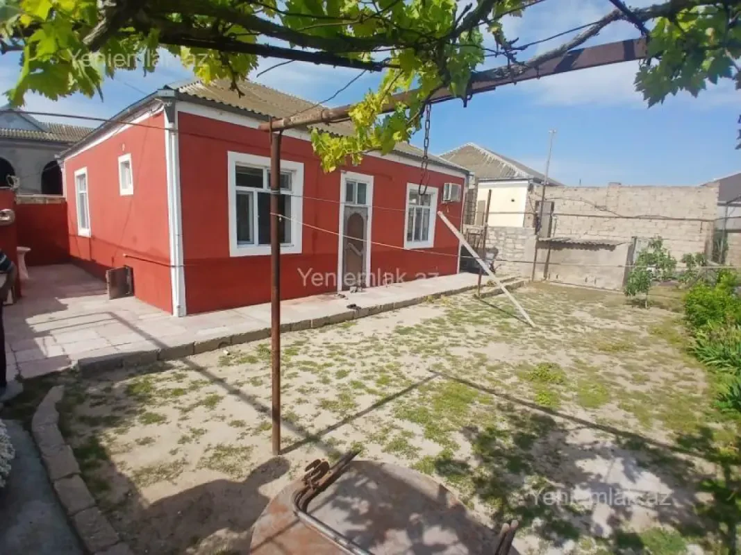 Satılır 3 otaqlı həyət evi 100 m²