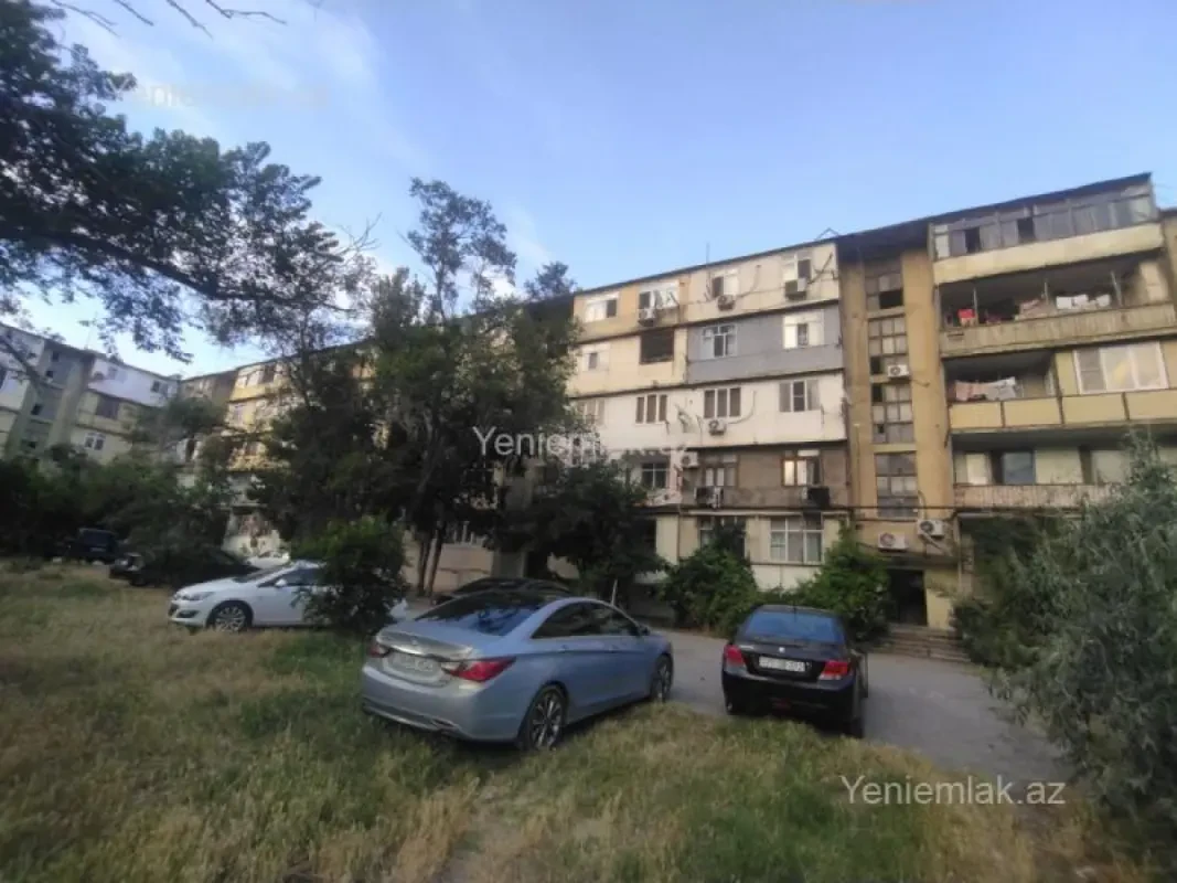 Satılır 3 otaqlı köhnə tikili 85 m²