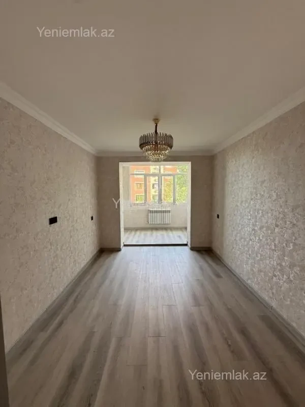 Satılır 2 otaqlı köhnə tikili 60 m²
