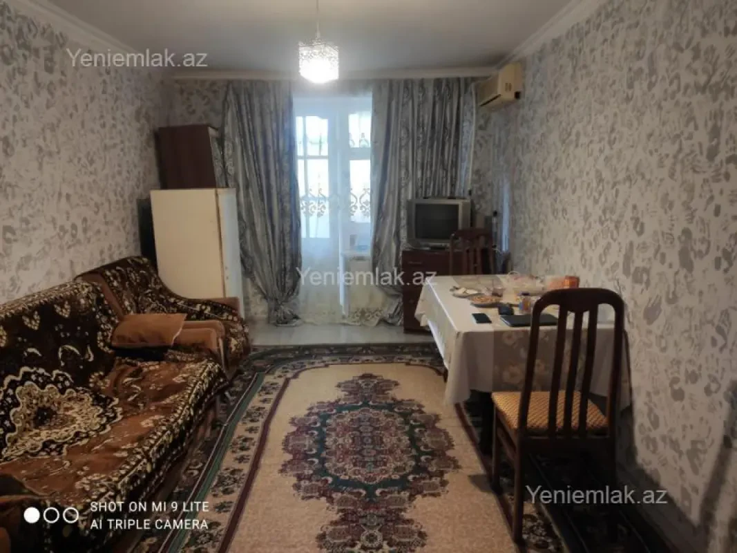 Satılır 3 otaqlı köhnə tikili 55 m²