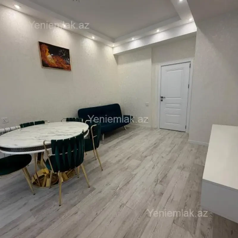 Satılır 3 otaqlı yeni tikili 65 m²