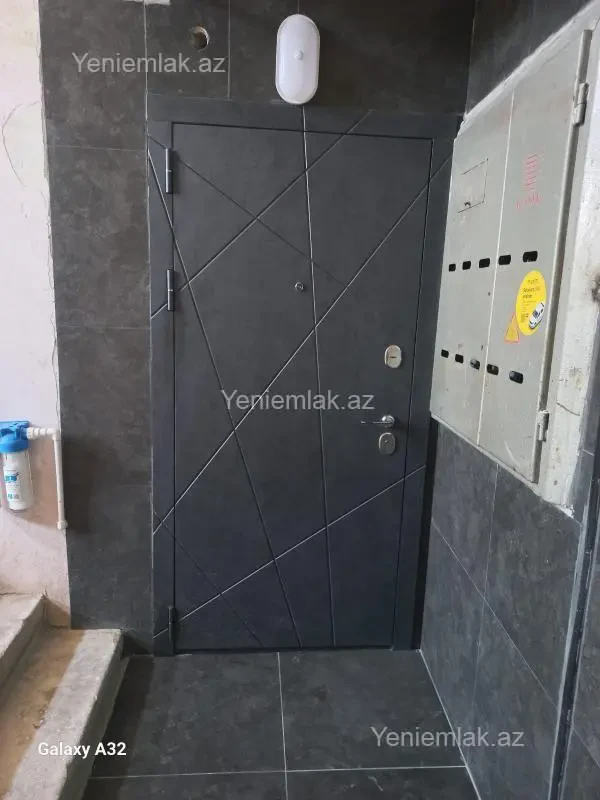 Satılır 3 otaqlı köhnə tikili 72 m²