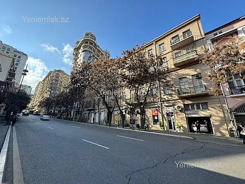 Satılır köhnə tikili 86 m² — Bakı, Səbail 86.00 m²