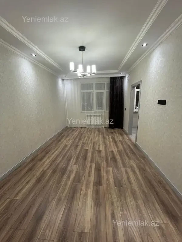Satılır 2 otaqlı köhnə tikili 42 m²