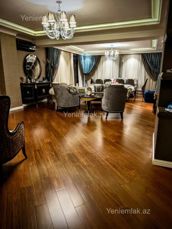 Satılır 5 otaqlı yeni tikili 300 m²