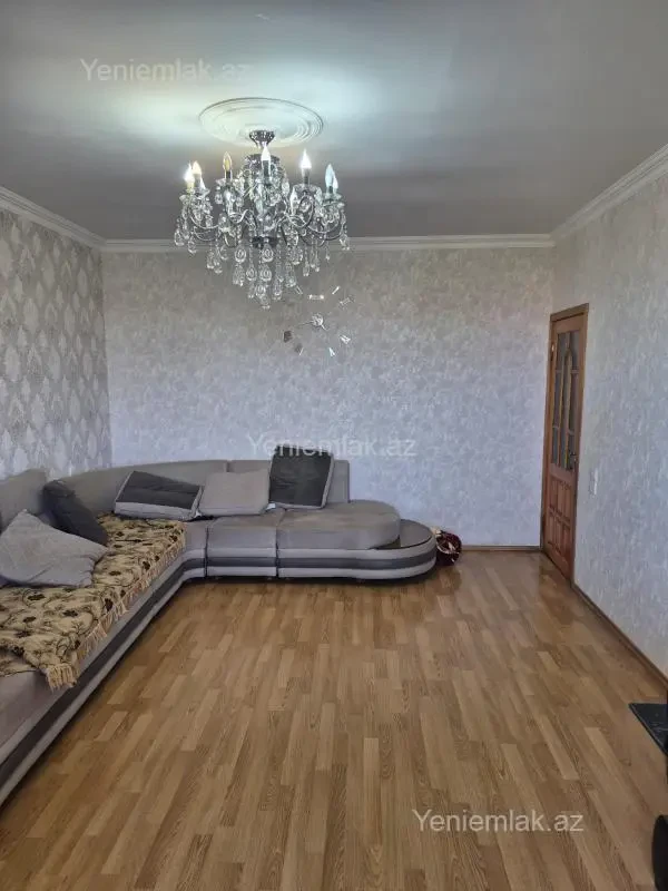 Satılır 3 otaqlı köhnə tikili 70 m²