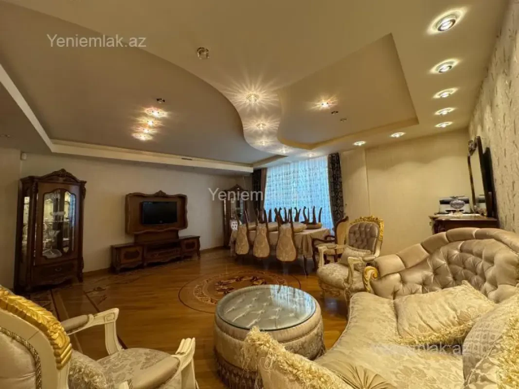 Satılır 7 otaqlı yeni tikili 350 m²