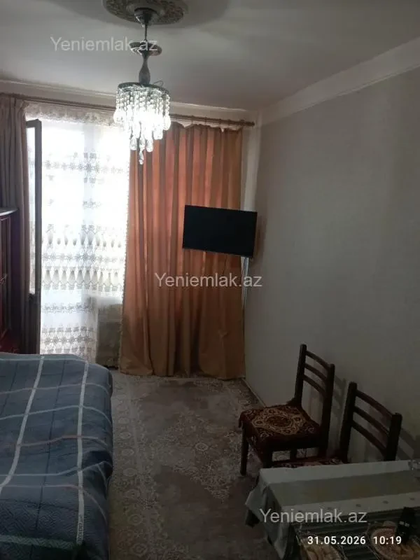 Satılır 1 otaqlı köhnə tikili 20 m²