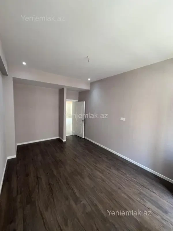 Satılır 3 otaqlı yeni tikili 120 m²