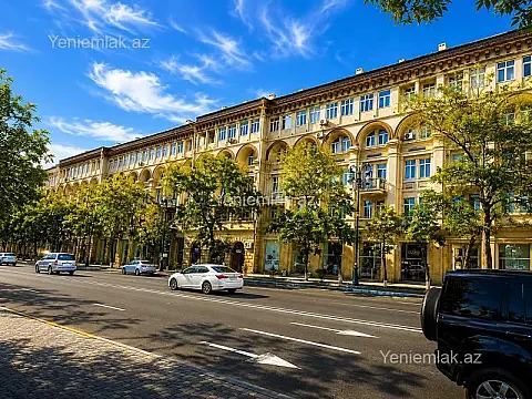 Satılır 3 otaqlı köhnə tikili 105 m² — Bakı, Nəsimi 3 otaq 105.00 m²