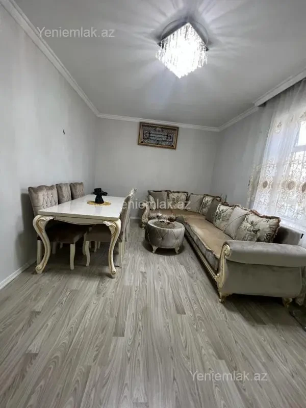 Satılır 3 otaqlı həyət evi 100 m²