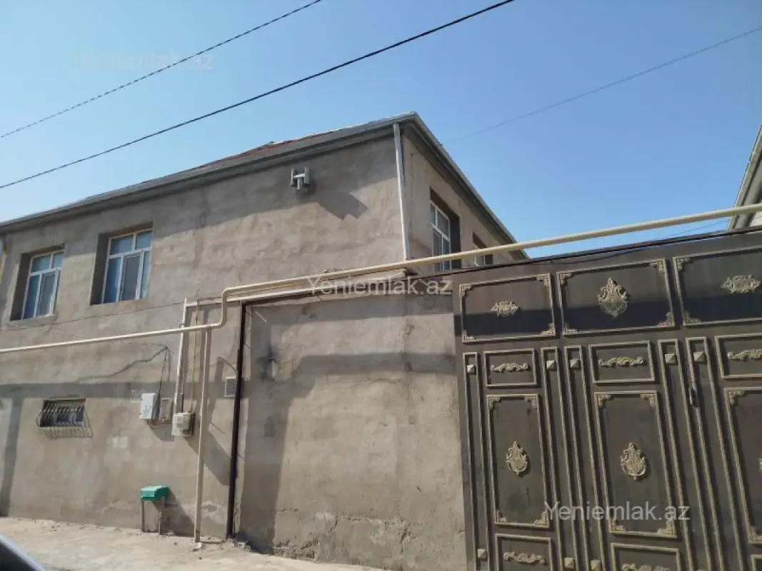 Satılır 4 otaqlı həyət evi 220 m²