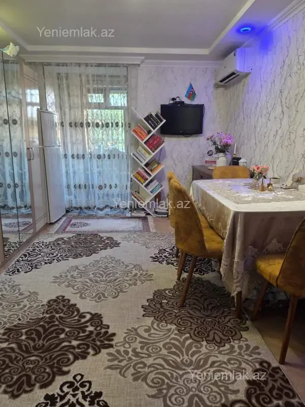 Satılır 1 otaqlı köhnə tikili 20 m²