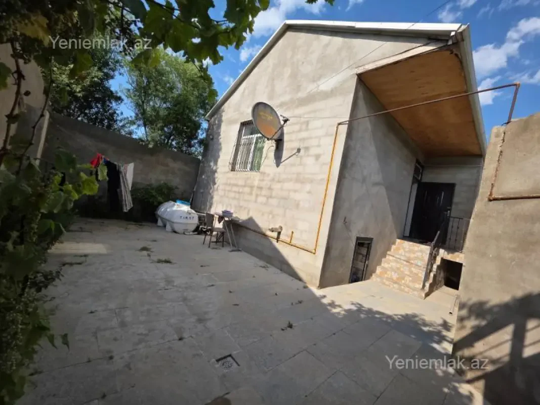 Satılır 2 otaqlı həyət evi 60 m²