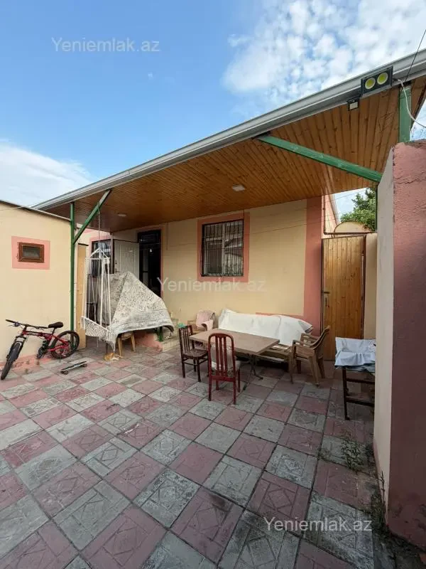 Satılır 4 otaqlı həyət evi 100 m²