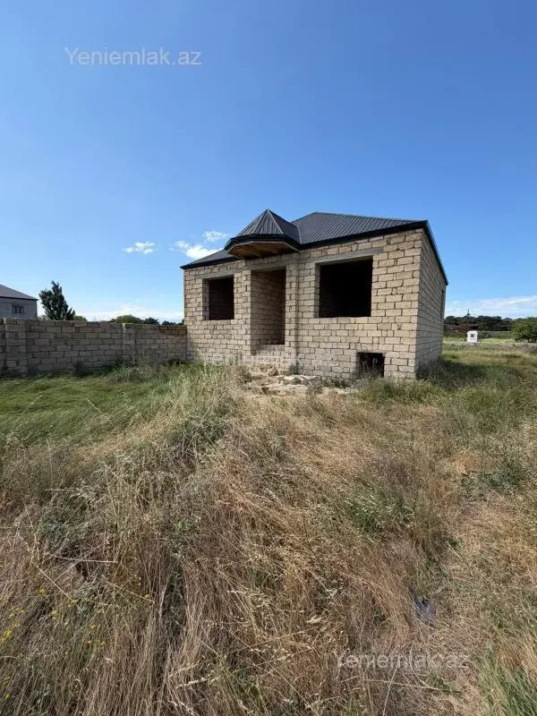 Satılır 3 otaqlı həyət evi 100 m²