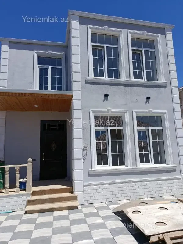 Satılır 3 otaqlı həyət evi 140 m²