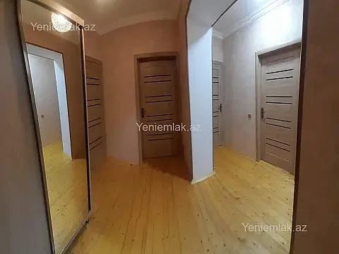 Satılır 3 otaqlı köhnə tikili 75 m² — Sumqayıt, 8-ci mikrorayon 3 otaq 75.00 m²