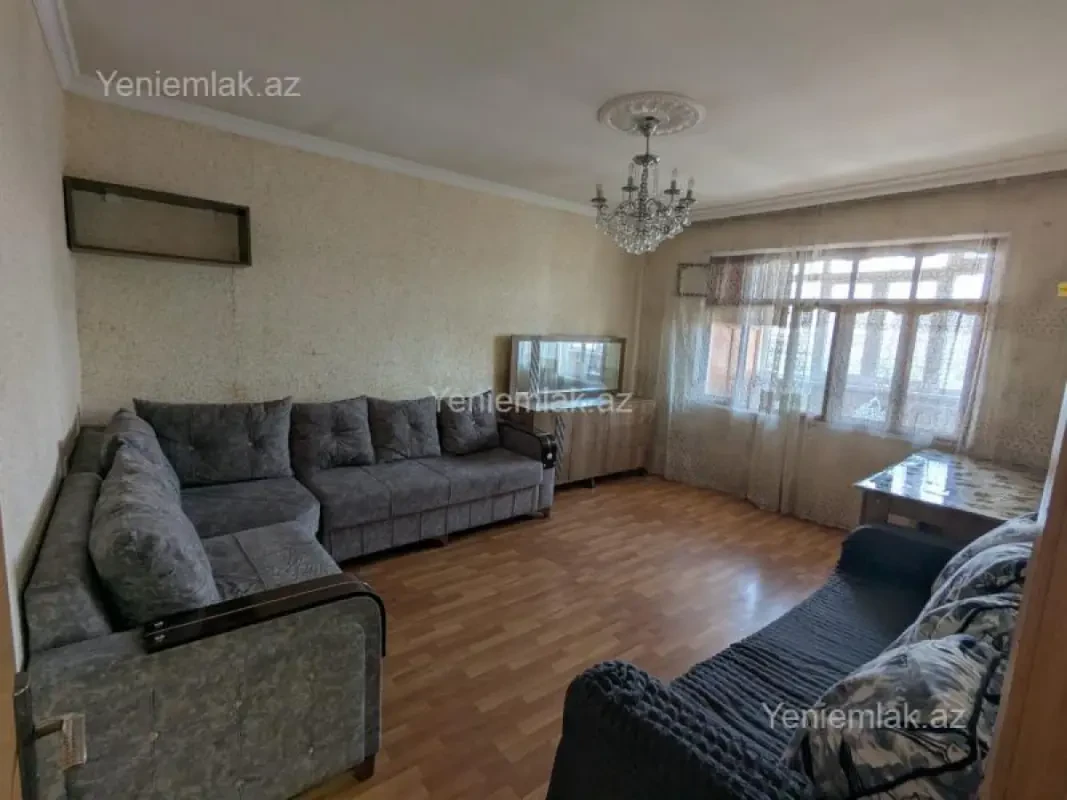 Satılır 2 otaqlı köhnə tikili 50 m²