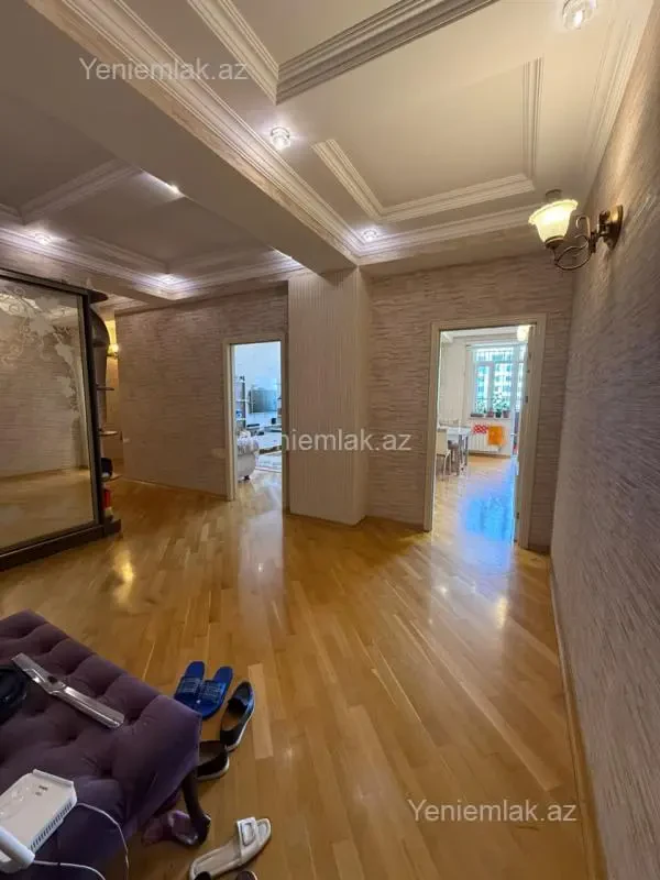 Satılır 3 otaqlı yeni tikili 120 m²