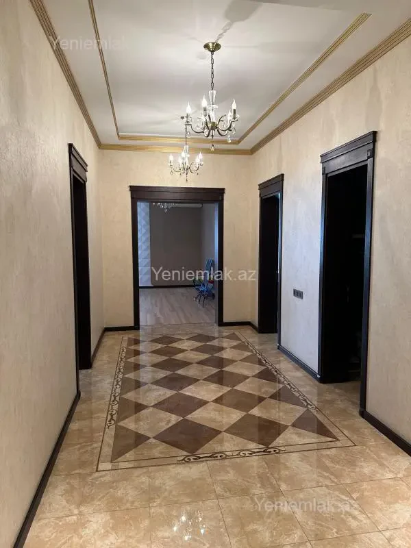 Satılır 4 otaqlı yeni tikili 175 m²