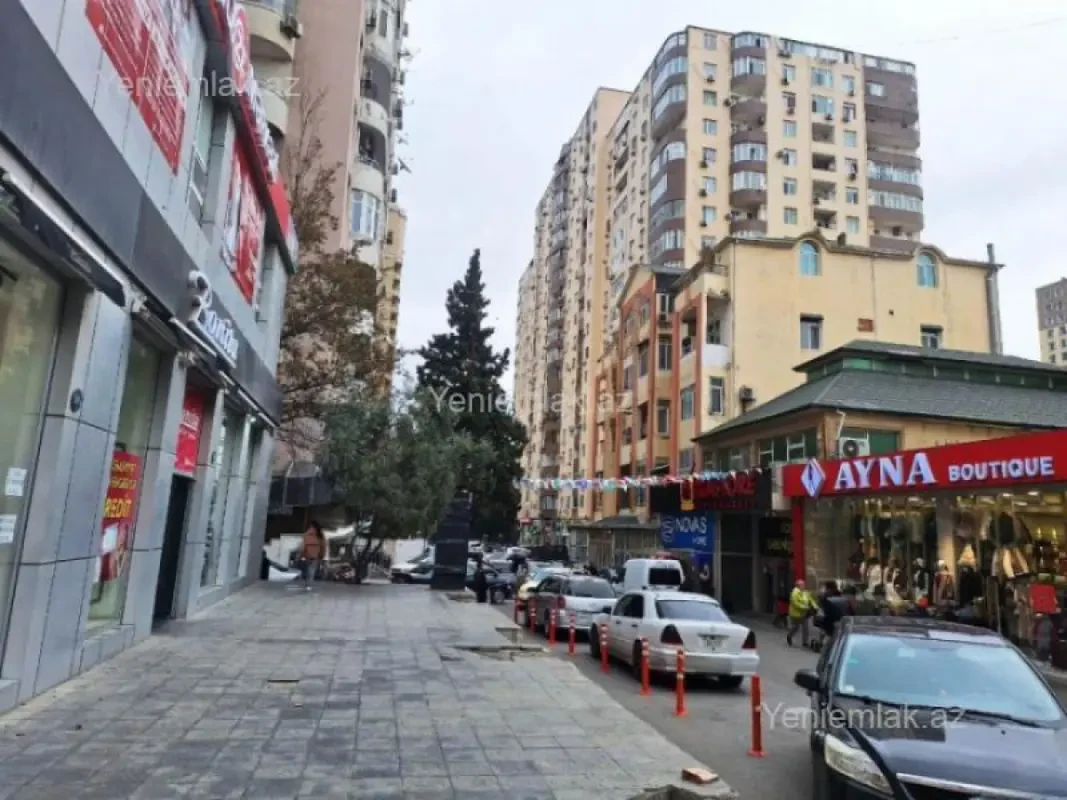 Satılır 3 otaqlı yeni tikili 160 m²