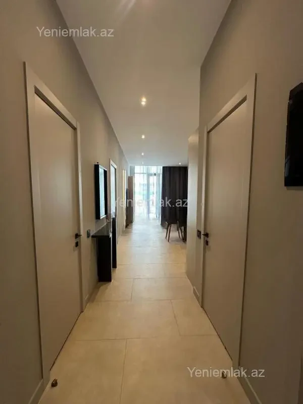 Satılır 2 otaqlı yeni tikili 93 m²